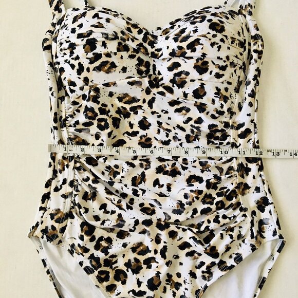 NIP TUCK Joanne Le opard Twist Front One Piece Swimsuit Tummy Control Size 8 - Picture 8 of 11